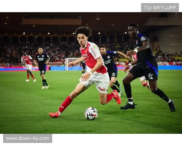 英超冬季转会窗开启，各队首签陆续公布